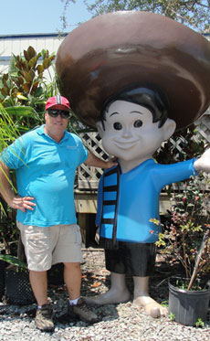 Canterbury Farms owner & president Peter Santangelo and the "old family friend" Amigo in 2010.